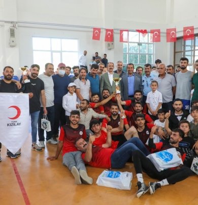 Gürpınar Belediyesi Voleybol Turnuvası Sona Erdi